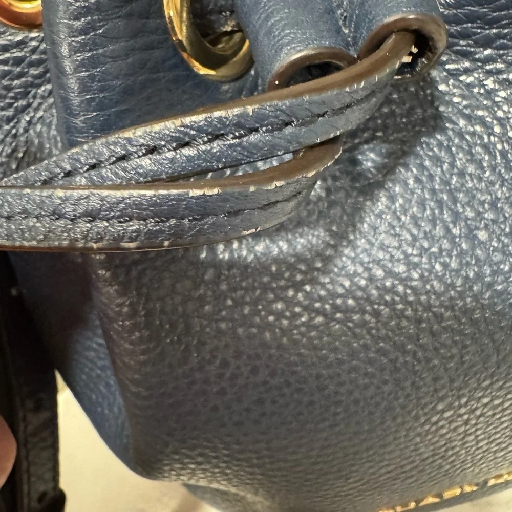 Michael Kors Jules Smartphone Drawstring Bag Navy